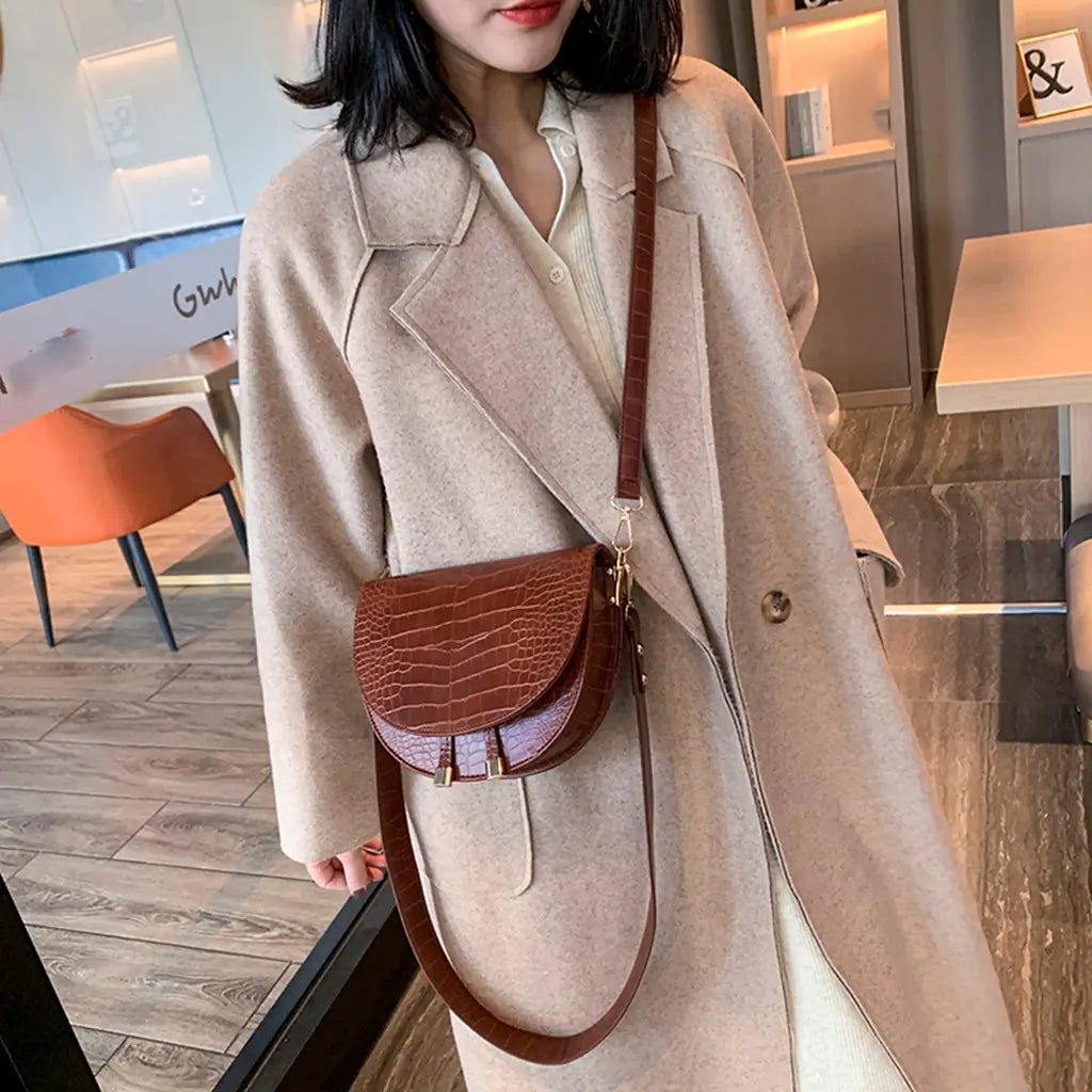 Fashionable Crocodile Pattern Half-Moon Shoulder Bag