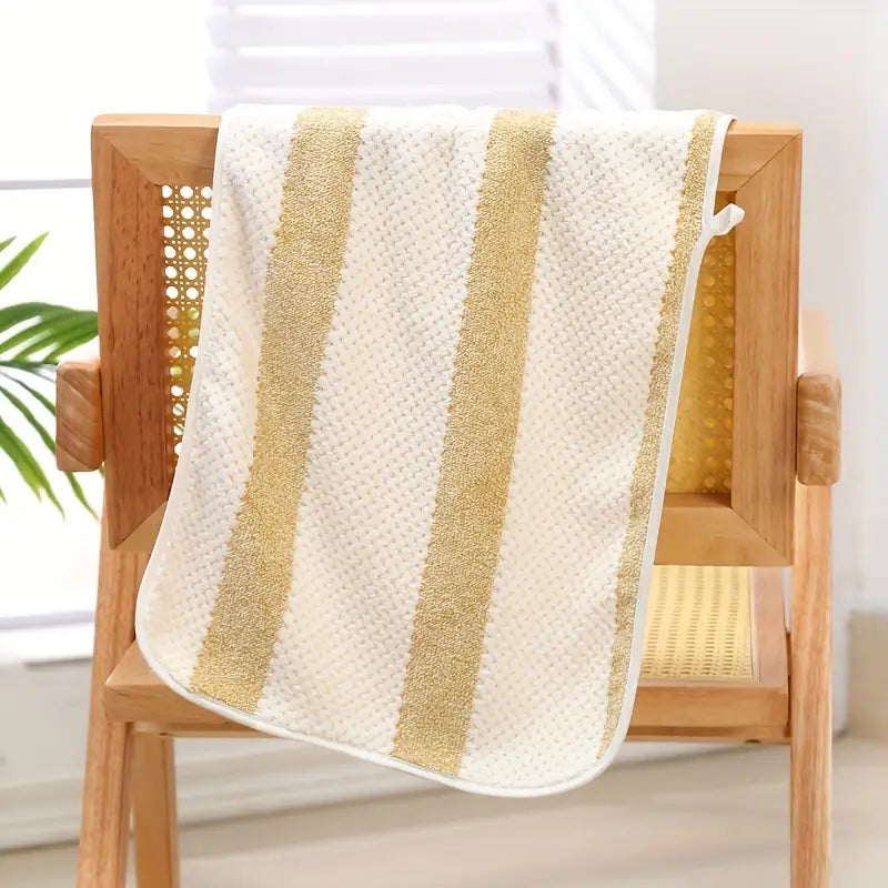 Striped Coral Fleece Absorbent Face Wash Towel (1pc)