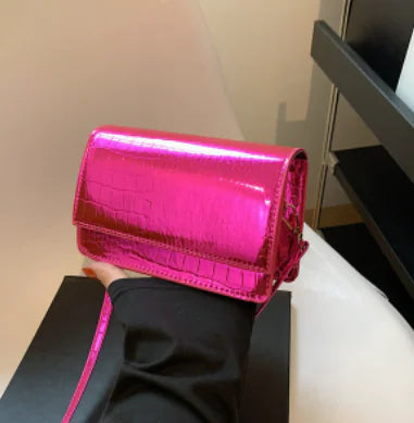 Crocodile Pattern Beaded Chain Crossbody Bag (Retro)